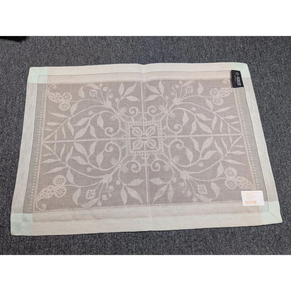 Le Jacquard Francais Venezia 4 Placemats Ash Beige Linen Made in France 21x15